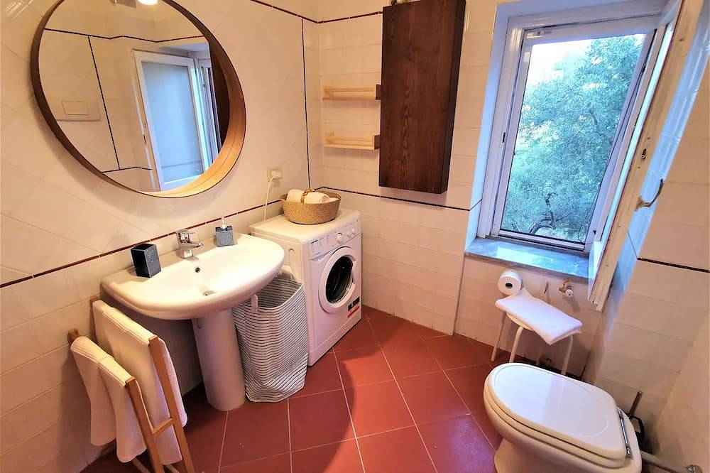 Ganze Wohnung, Panorama-Apartment für 4 Personen in Perdifumo, Cilento Coast