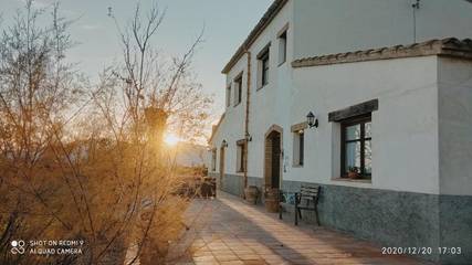 Maison d’hôte pour 3 personnes, avec vue sur le lac et vue ainsi que piscine et jardin à Amposta