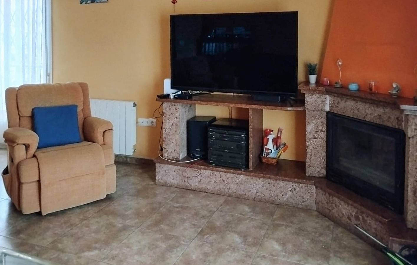 Acogedor apartamento con jardín, WiFi, aire acondicionado y aparcamiento in Antequera, Provincia de Málaga