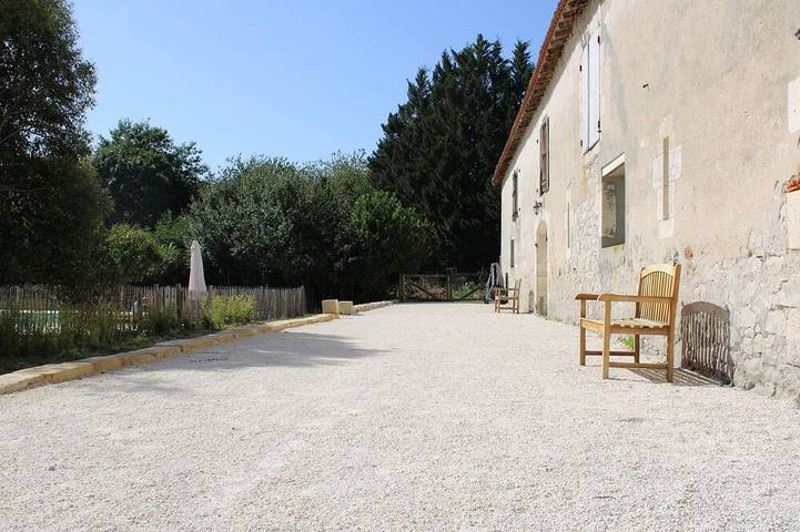 Gîtes au Château de Servanches, Dordogne, 20 personnes, piscine & nature in Servanches, Périgord Vert