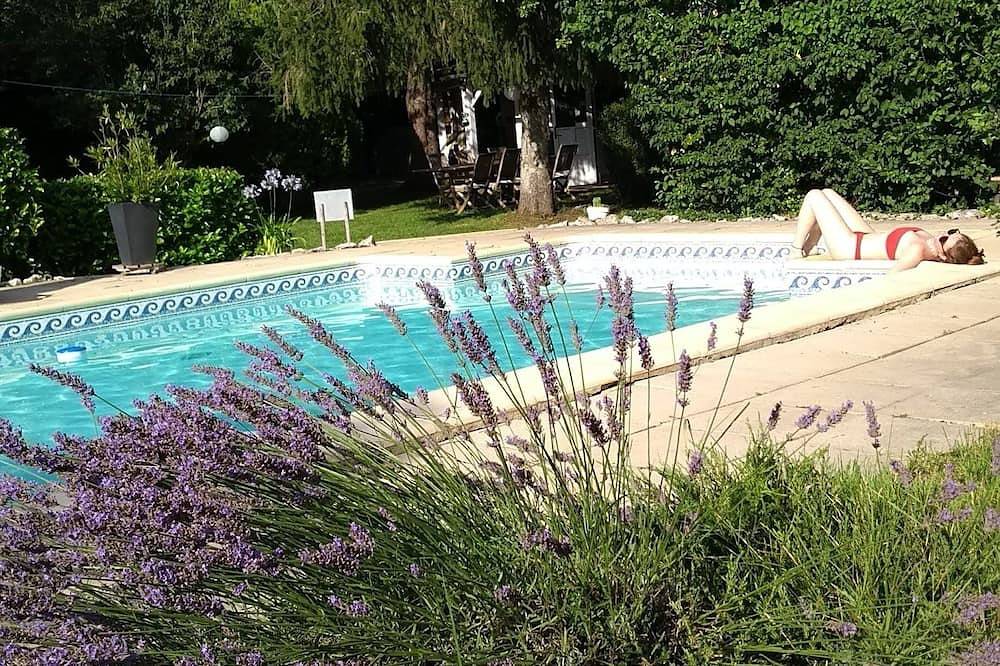 Apartamento entero, Casa rural Cappuccino en una casa de piedra de Quercy in Saint-Antonin-Noble-Val, Macizo Central