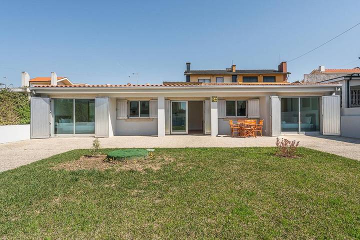Maison d’hôte pour 4 personnes, avec terrasse ainsi que jardin et vue dans Mindelo - 2