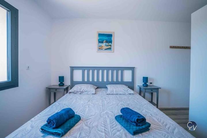 Location de vacances pour 6 personnes, avec vue ainsi que piscine et jardin à Sabran - 2