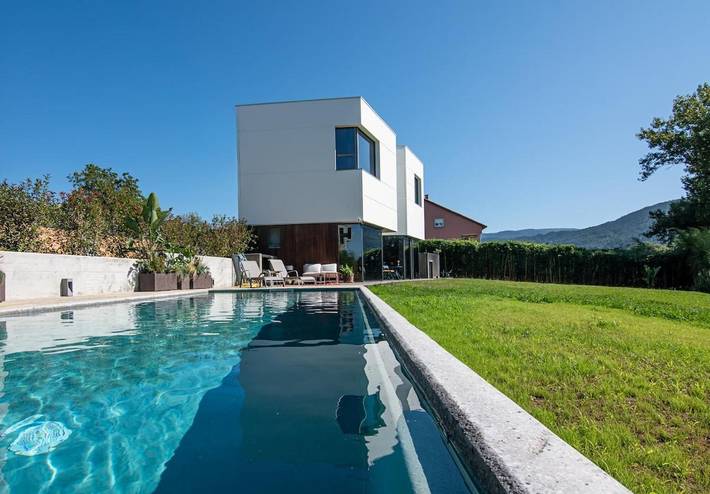 Casa rural para 4 personas, con Piscina además de Sauna y Vistas en Noya