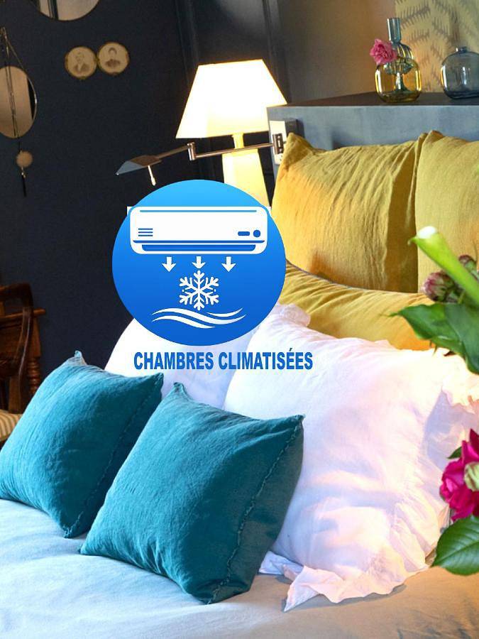 Chambre d’hôte pour 3 personnes, avec sauna et piscine ainsi que vue et jardin