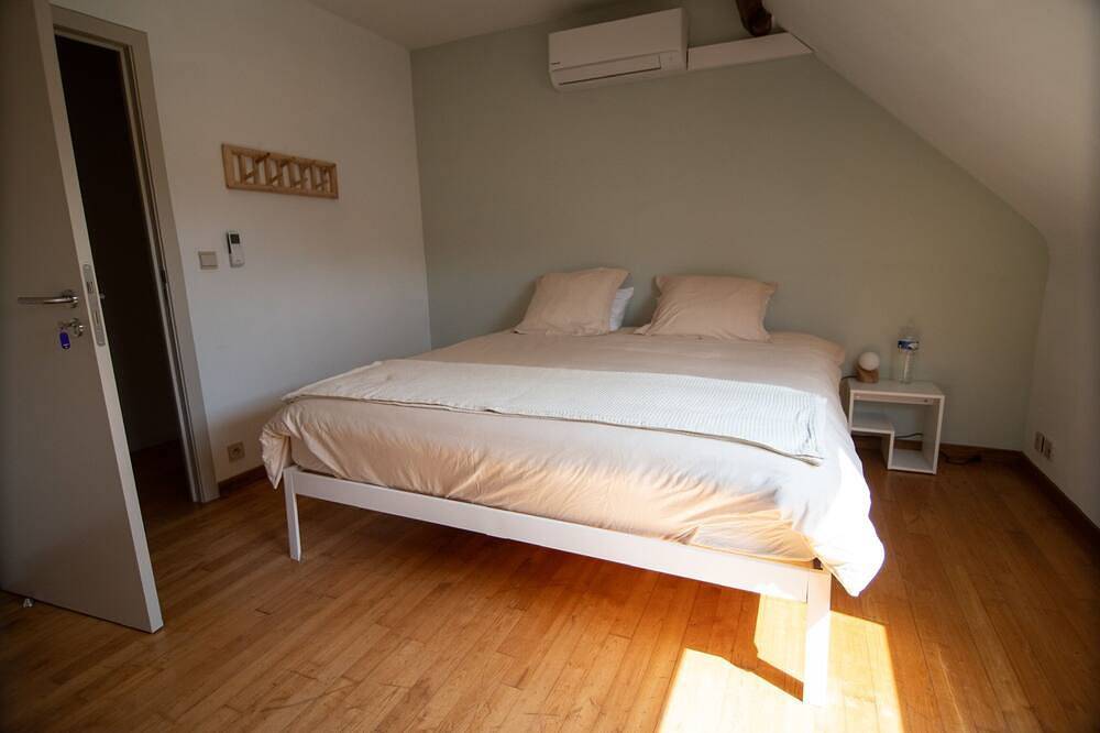 Luxueuze vakantiewoning L’Eau Tendre met buitenzwembad en wellness in Wodecq, Elzele