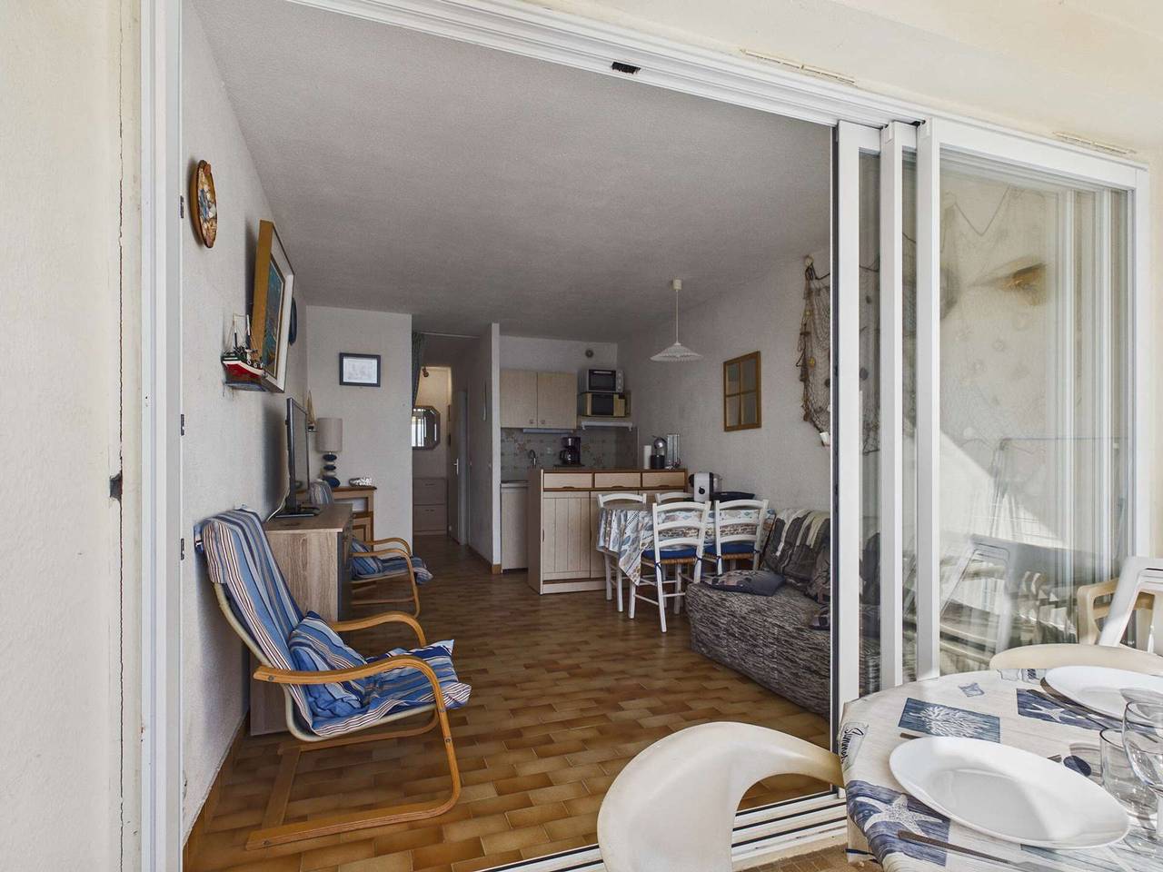 Ganze Wohnung, Meerblick: 2-Zimmer-Wohnung mit Kabine, Terrasse, für 5/6 Personen, 1. Etage mit Aufzug, in Grau d'Agde in Grau d’Agde, Agde