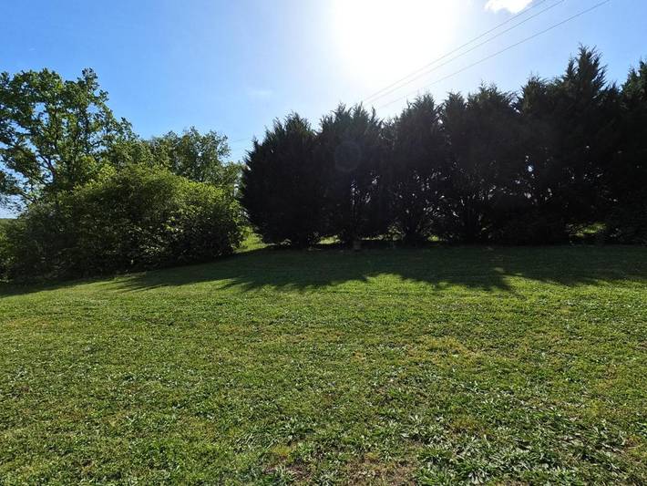 Location de vacances pour 8 personnes, avec jardin ainsi que vue et piscine, animaux acceptés à Monestier - 2