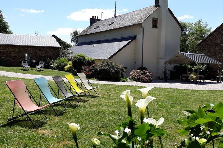 Gîte pour 7 personnes, avec Terrasse et Jardin à La Selve