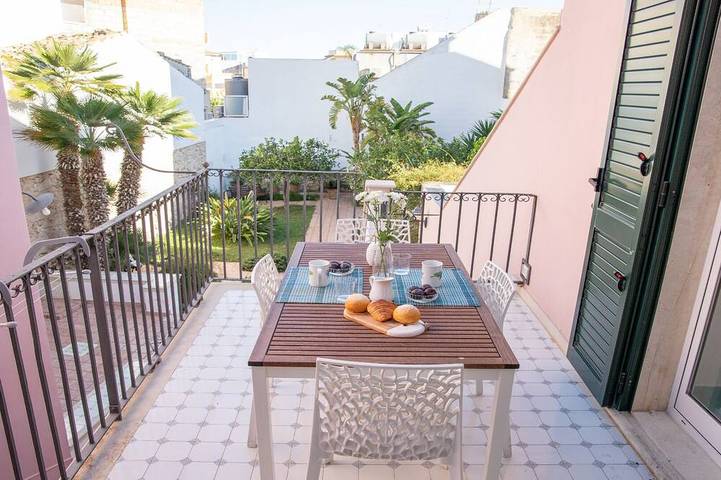 Apartamento de vacaciones para 5 personas, con terraza y jardín - 1