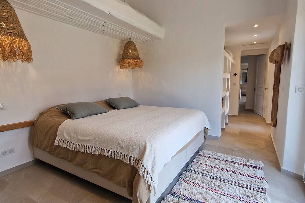 L'Abri côtier - Chic bohemian villa with heated pool, steps from the sea in San Ciprianu, Lecci