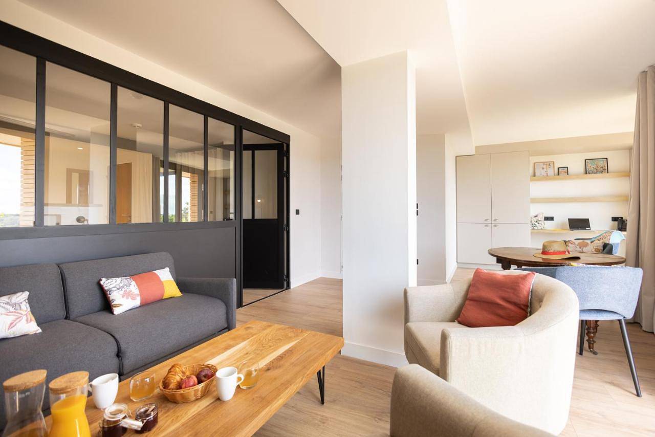 Appartement entier, One-Bedroom Apartment in La Gacilly, Région de Vannes