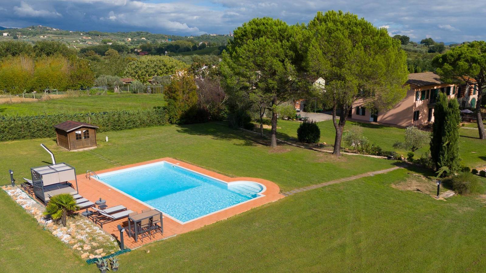 Casa vacanza a Porcari a partire da 802€ a notte