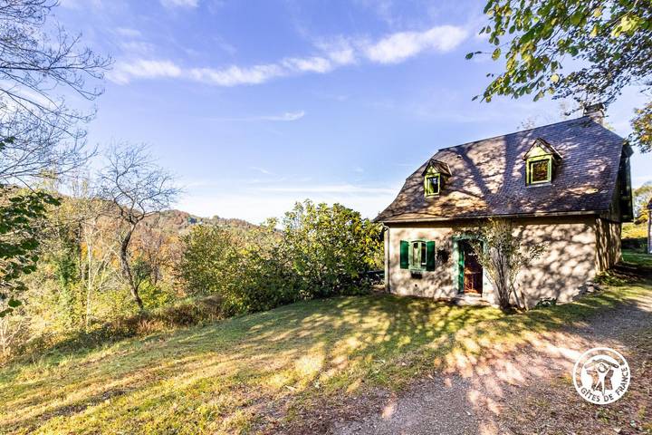 Gîte pour 2 personnes, avec jardin