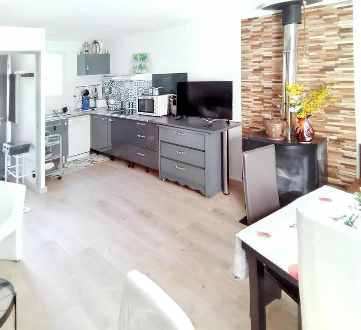 Gîte pour 4 personnes, avec balcon et jardin, animaux acceptés dans Lac de la Raviège