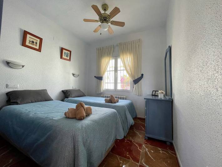 Casa rural para 4 personas, con balcón/terraza y piscina en Orihuela - 2