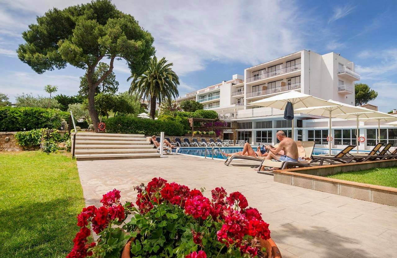 Double or Twin Room with Extra Bed in Calella de Palafrugell, Palafrugell