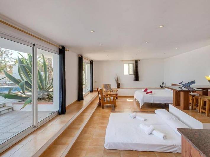 Chalet para 10 personas, con piscina además de vistas y jardín en Provincia de Gerona - 4