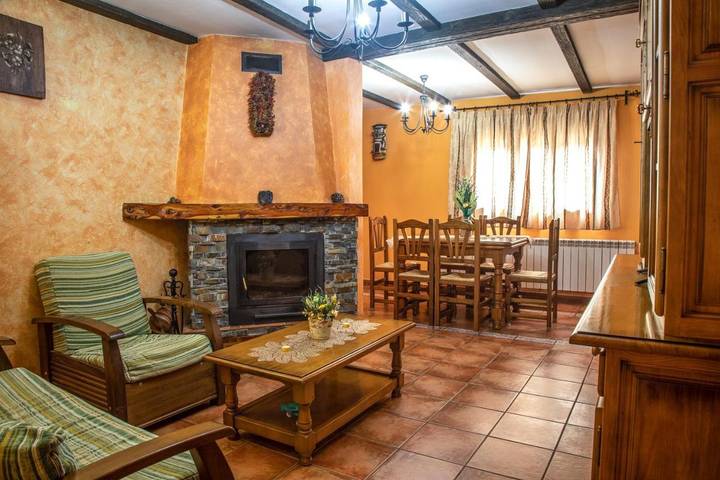 Casa rural para 6 personas, con Jacuzzi en Provincia de Guadalajara