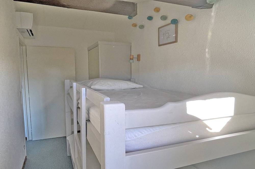 House T3 for 4 people - Swimming pool - Air conditionning - Wifi - Terrace - Sainte Maxime -... in Sainte-Maxime, Draguignan en omgeving