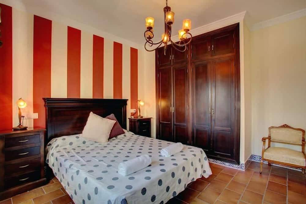 5 minutes from the New Bridge! Roundhouse ideal for group-family garage free in Ronda, Málaga Province