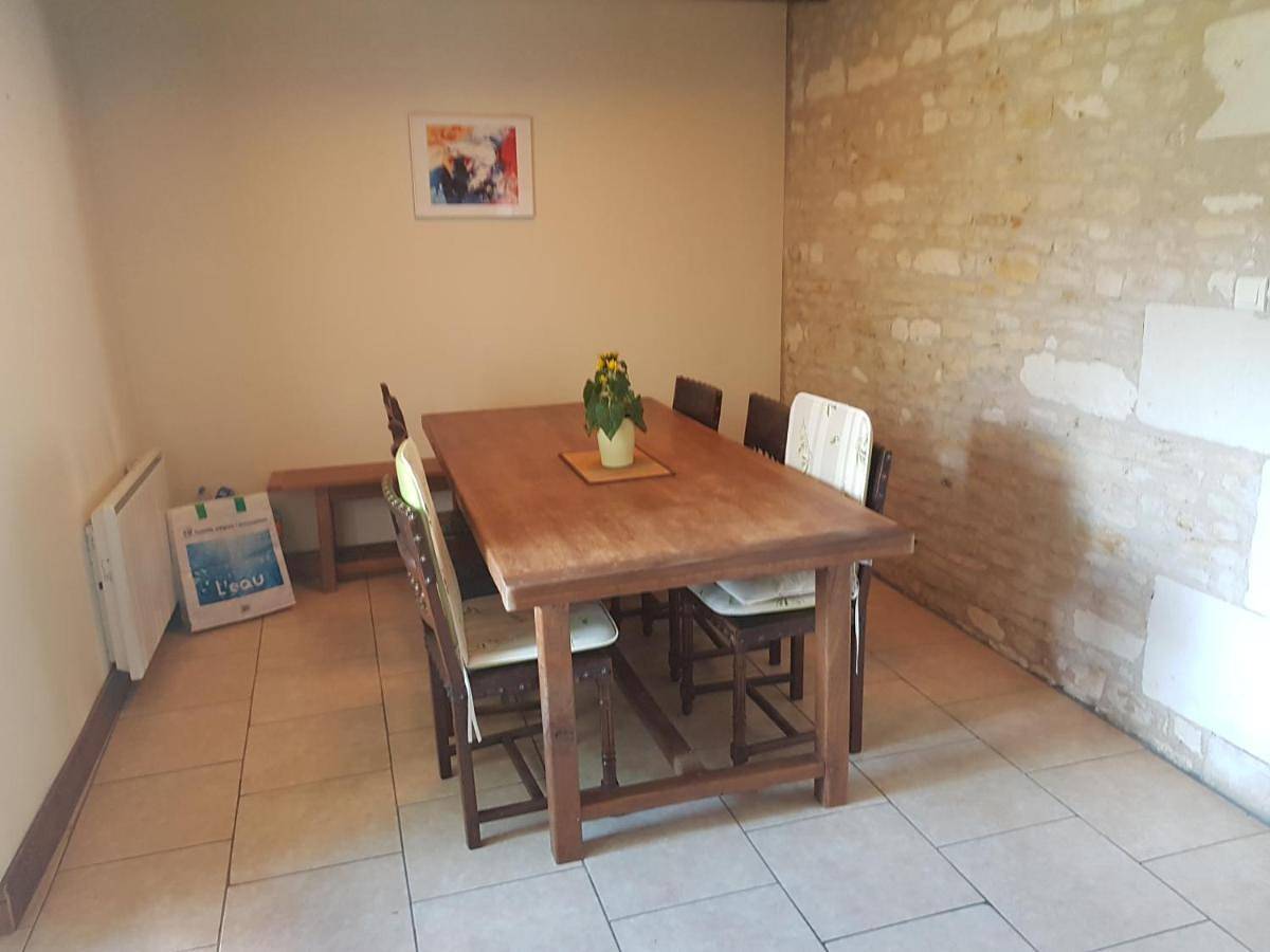 Apartment with Garden View in Champigny-sur-Veude, Parc naturel régional Loire-Anjou-Touraine