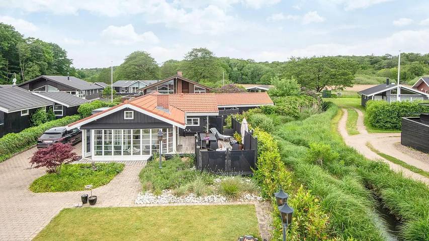 Ferienhaus für 7 Personen, mit Garten und Whirlpool in Hejsager Strand