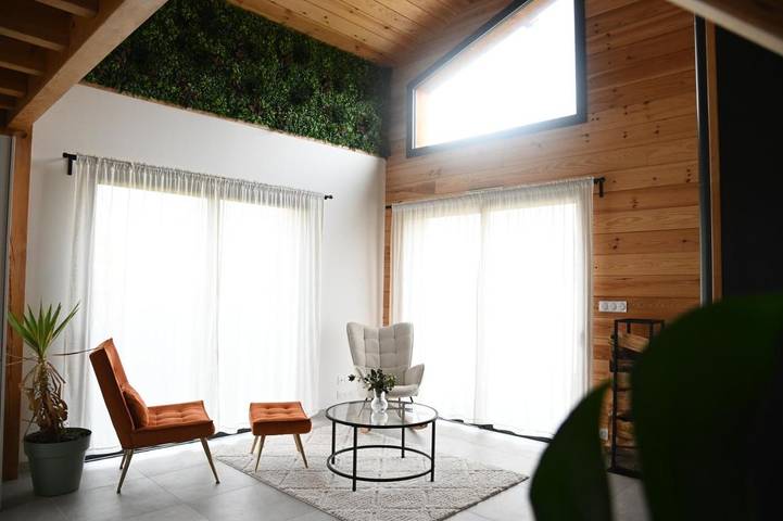 Location de vacances pour 2 personnes, avec jardin et jacuzzi à Saint-Yaguen