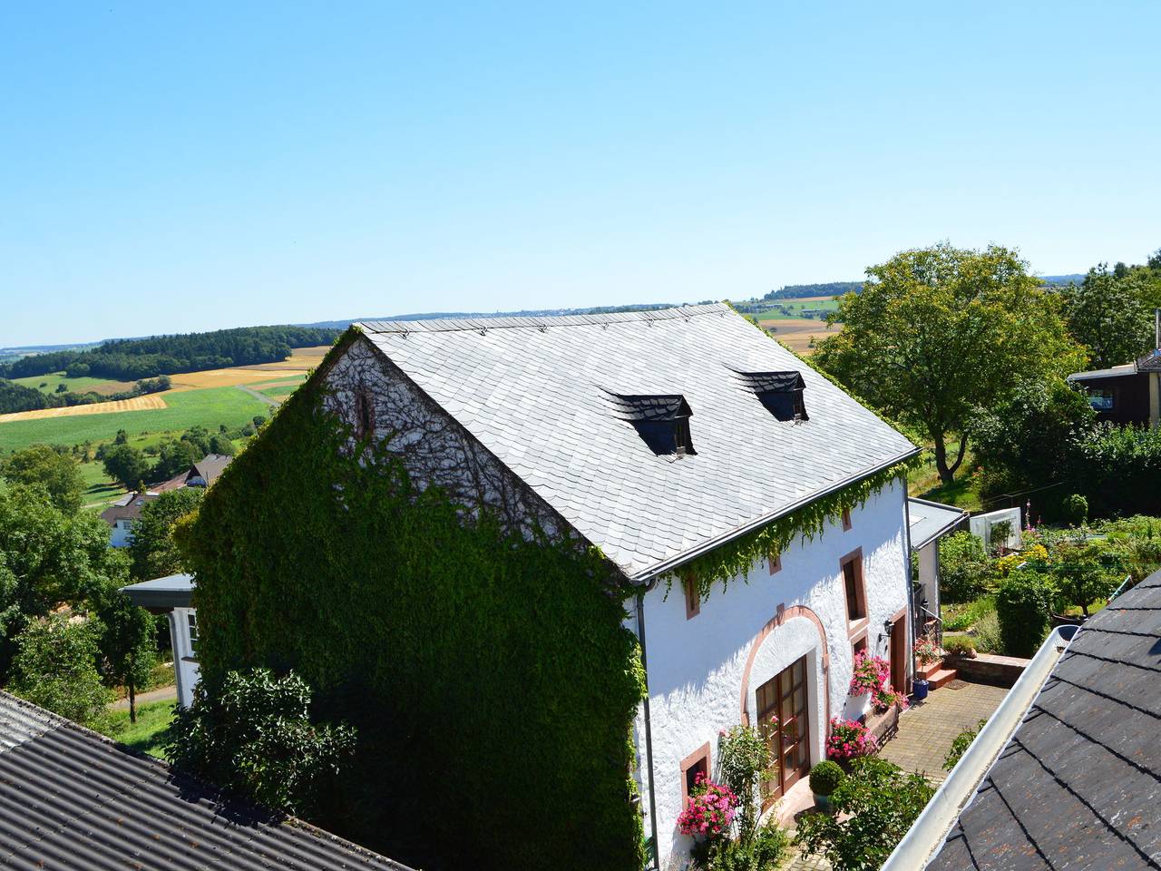 Ferienhaus in Ittel nahe Wanderwegen in Welschbillig, Eifel
