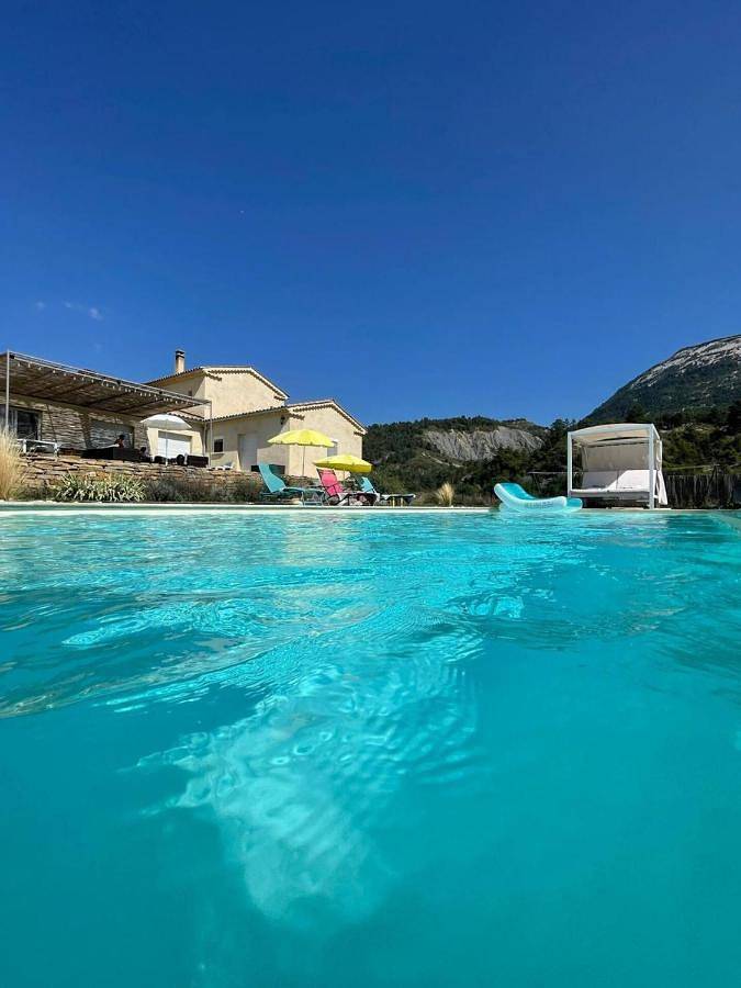 Location de vacances pour 7 personnes, avec piscine ainsi que vue et jardin, animaux acceptés dans Tartonne - 2