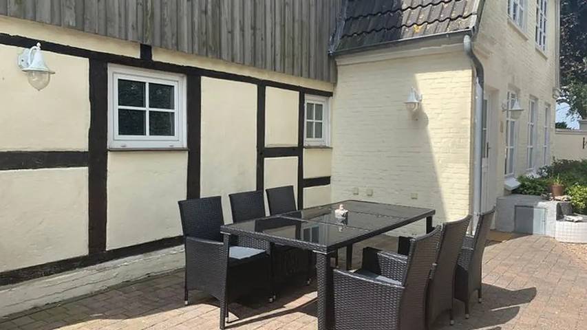 Ferienhaus für 9 Personen, mit Terrasse und Garten in Stoltebüll - 2