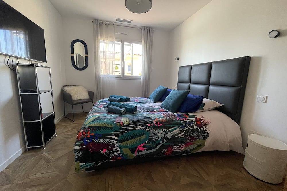 Magnificent new villa between sea and mountains, between Porticcio and Ajaccio in Cauro, Ajaccio und Umgebung