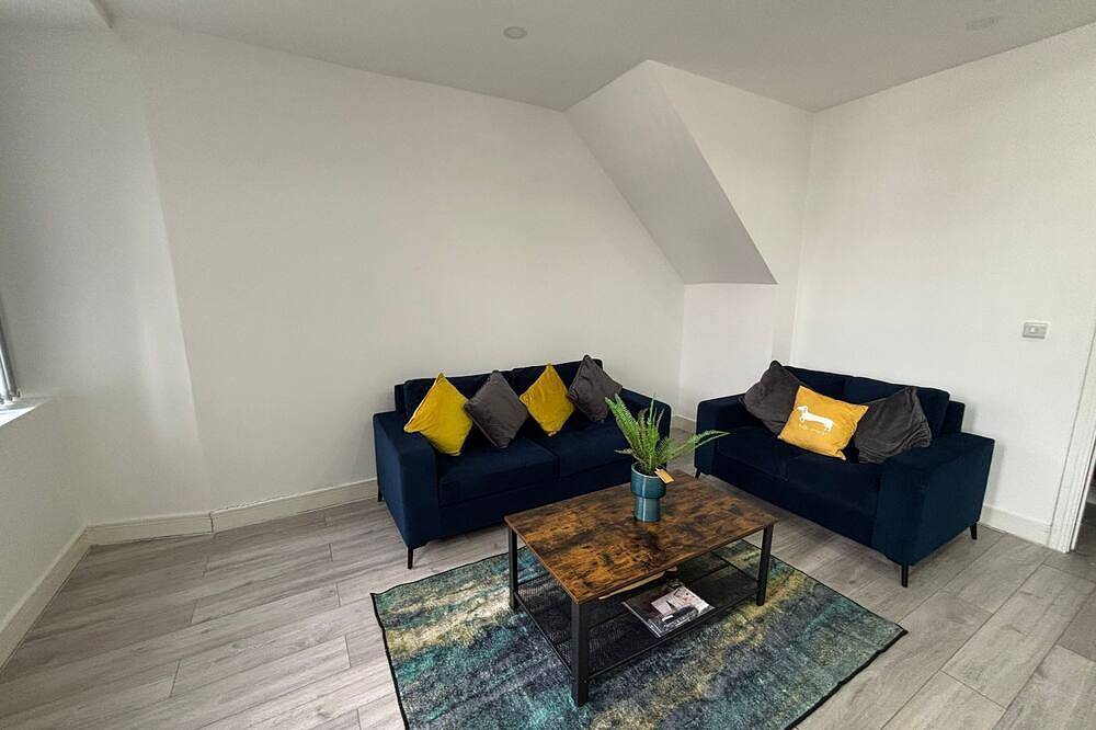 Entire apartment, Elegant 2-Bedroom Apartment in Bolton – Prime Location in Bolton, Greater Manchester