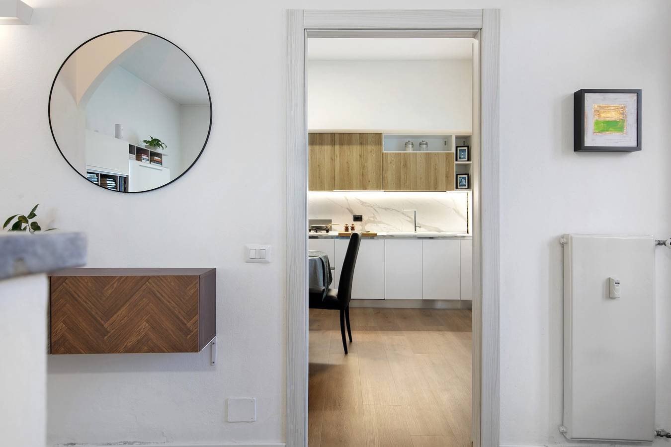 Dante210 Entire Apartment: 2 Bedrooms, Bathroom, Living Room & Kitchen in Cassina Rizzardi, Como Province