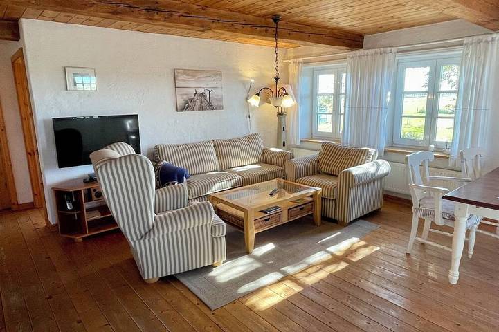 Ganze Wohnung, Ferienwohnung für 4 Personen unter Reet am Deich auf Pellworm, Hunde willkommen in Pellworm, Nordfriesland