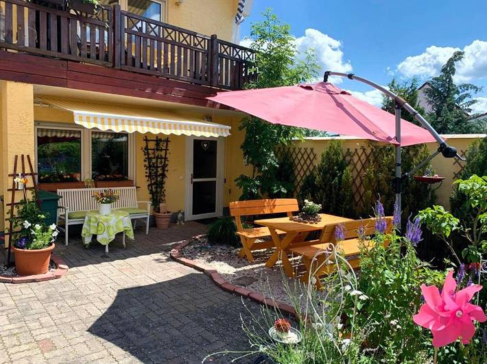 Ferienwohnung für 4 Personen, mit Terrasse und Garten sowie Ausblick in Meißner