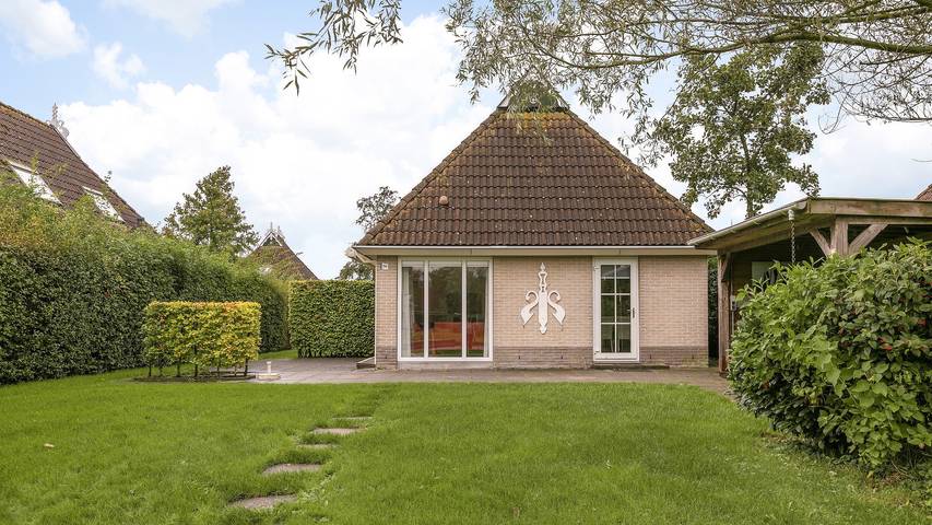Ferienpark für 8 Personen, mit Garten und Sauna in Friesland