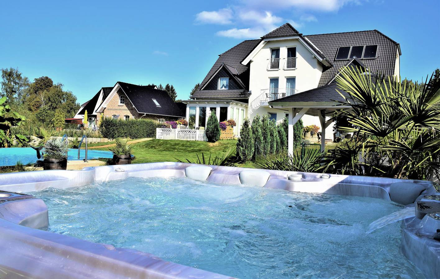 Ganze Ferienwohnung, Gemütliches Apartment mit Terrasse und Parkplatz, in der Nähe von Strand und Restaurants in Neppermin, Benz