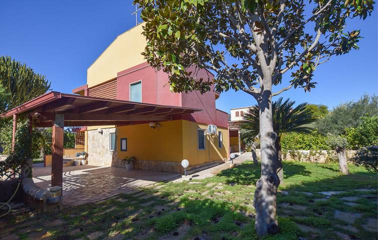 Casa de vacaciones para 14 personas, con terraza y jardín - 1