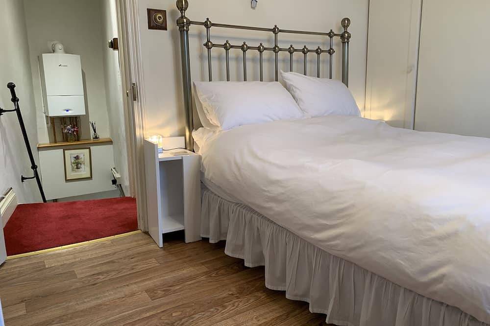 Listed Cottage for 2+Rain Shower+Free Parking+Dog Friendly+Near Kingsbridge Quay in Kingsbridge, South Devon