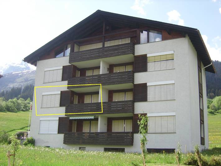 Ferienwohnung für 6 Personen, mit Balkon in Brigels