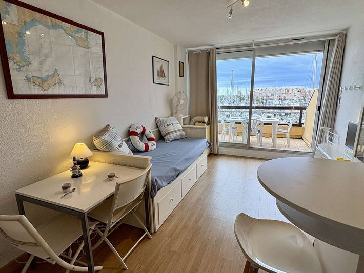 Gîte pour 3 personnes, avec terrasse dans Port de Gruissan - 2