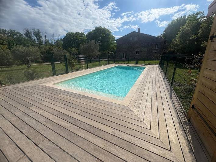 Location de vacances pour 10 personnes, avec vue ainsi que jardin et piscine à Saint-Mathieu-de-Tréviers - 3