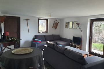 Gîte pour 6 personnes, avec terrasse et jardin à Vacheresse