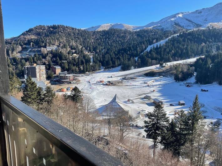 Appartement entier, Appartement 'Les Christalines' avec vue sur la montagne et balcon in Le Lioran, Laveissière