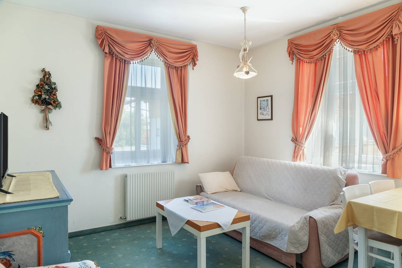Geheel appartement, Appartement Grattschlössl 3 met bergzicht, balkon en wifi in St. Johann in Tirol, Kaisergebirge