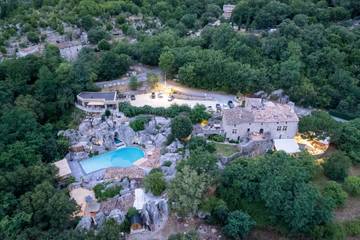 Gîte pour 4 personnes, avec balcon à Berrias-et-Casteljau