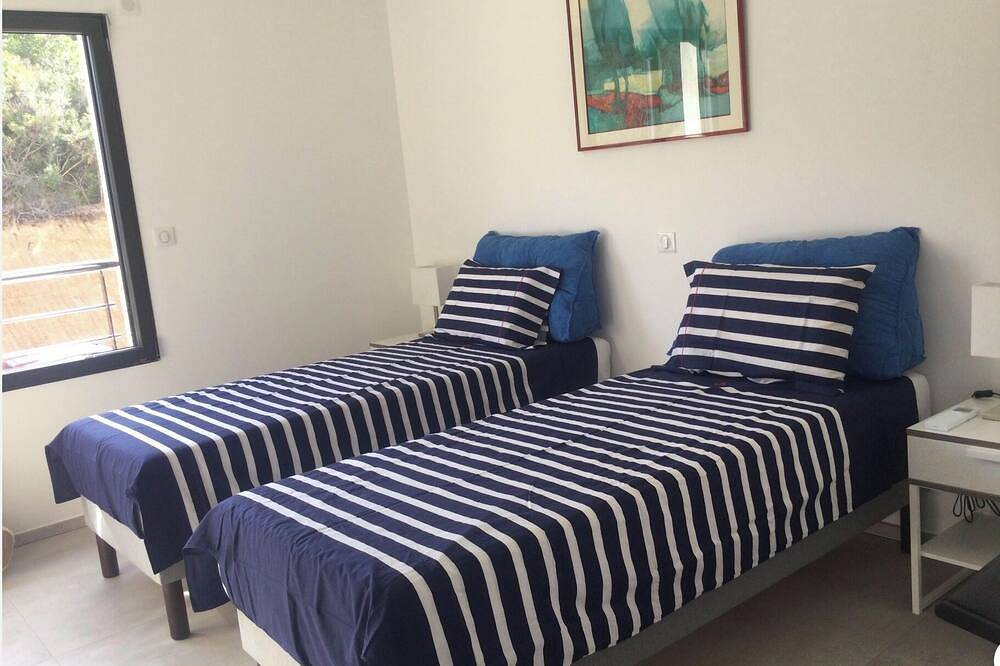 Ganze Wohnung, Superb T3 seafront apartment in Ajaccio bay in Pietrosella, Ajaccio und Umgebung