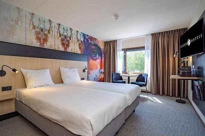 Spa-Focused Unit with On-Site Free Parking in Bergen op Zoom, Nordbrabant