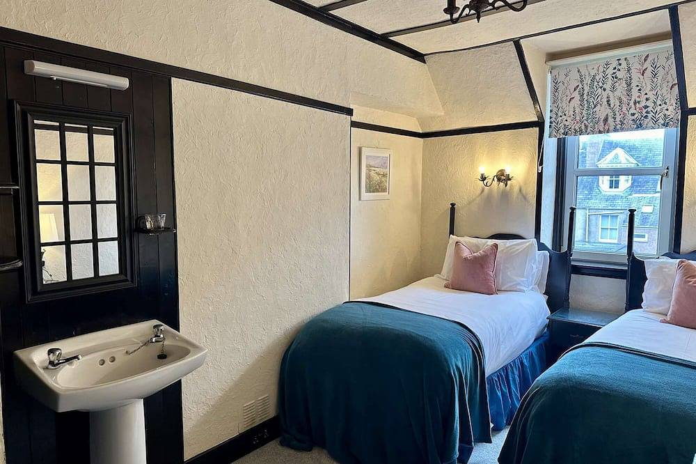 Criss Cross Cottage, Inverness in Inverness, Highlands